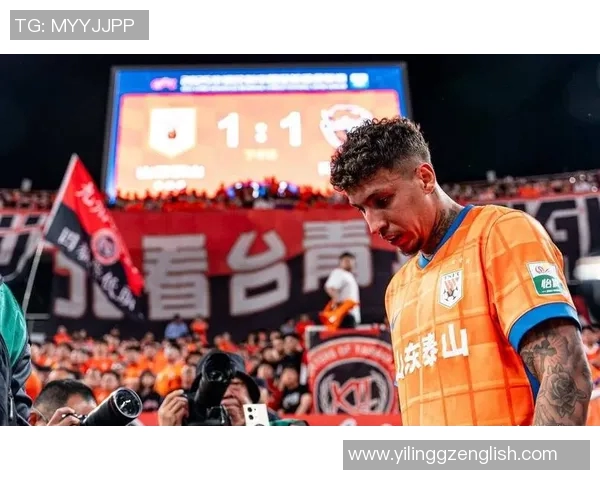 中超联赛新赛季展望：竞争激烈球队变动频繁球迷热情高涨