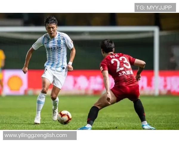 中国足球明星邹正的妻子是谁揭秘他们的爱情故事与家庭生活